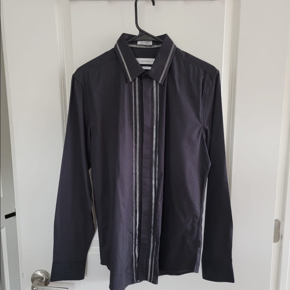 Calvin Klein S/P
Slim fit dress shirt